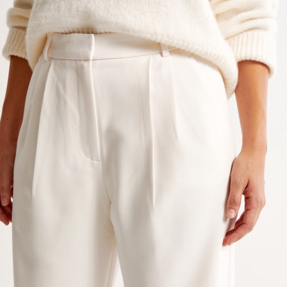 Abercrombie & Fitch Curve Love A&F Sloane Tailored Wide Leg Pant - Picture 5 of 11
